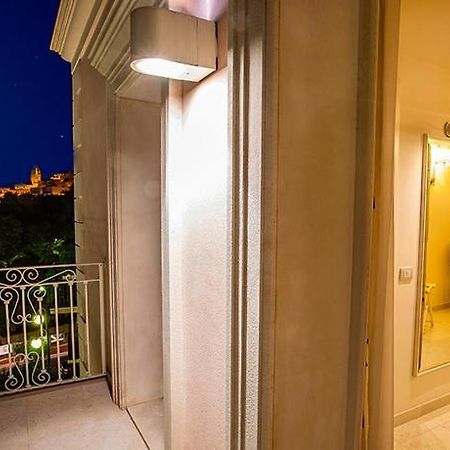 Palace Hotel ヴィエステ エクステリア 写真